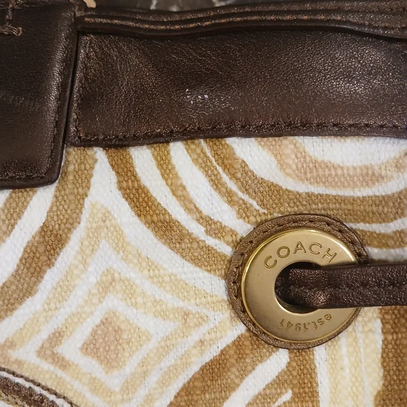 Coach Cream and Gold Geometric Tote - Picture 2 of 15